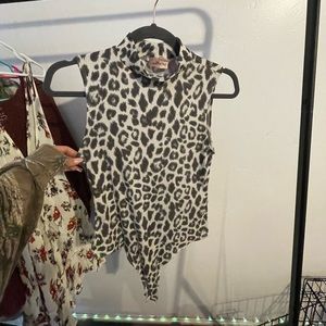 Leopard print mock-neck body suit